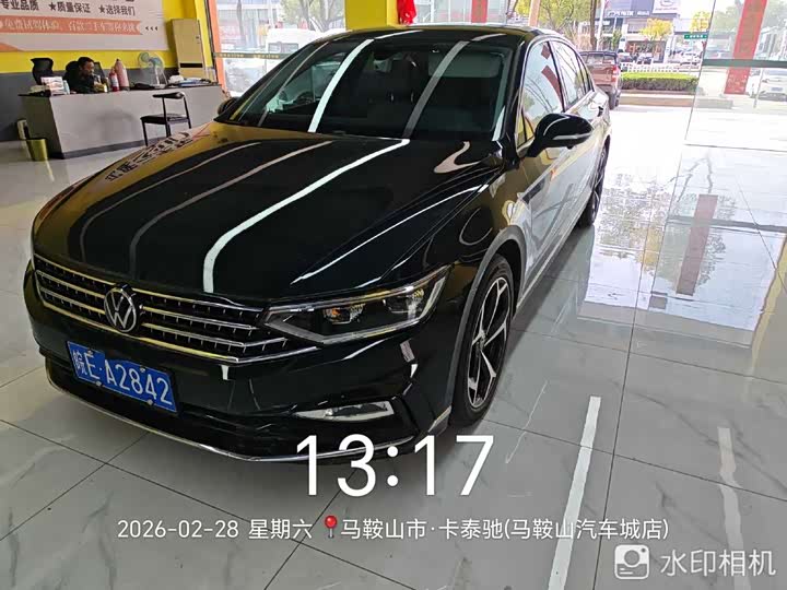 Фото 1 - Volkswagen Magotan