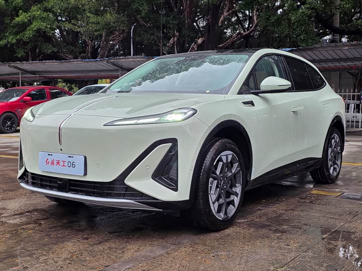 Фото 1 - Hongqi EHS5 (Tiangong 06)