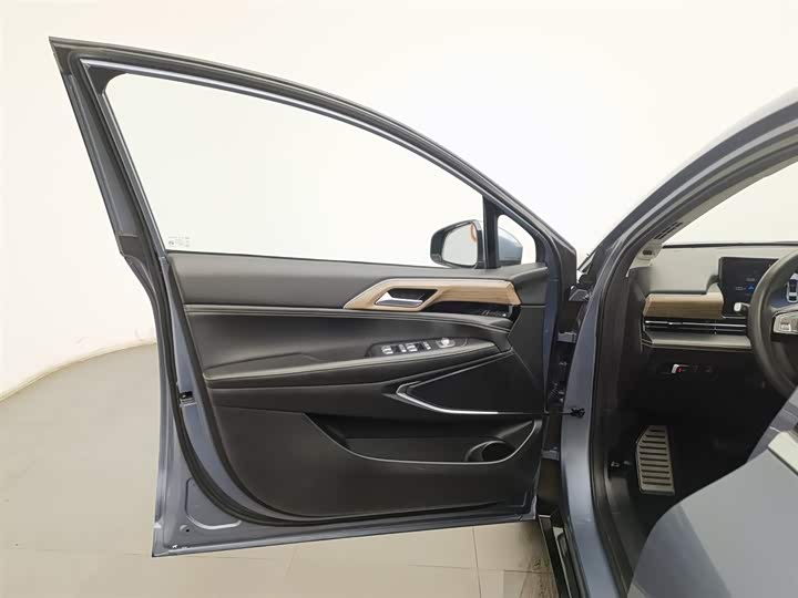 Фото 8 - XPeng P5