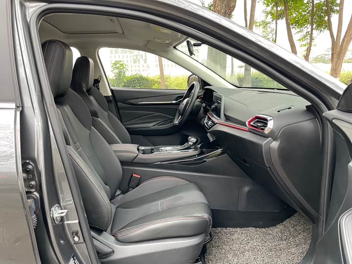 Фото 7 - Changan Oshan X5