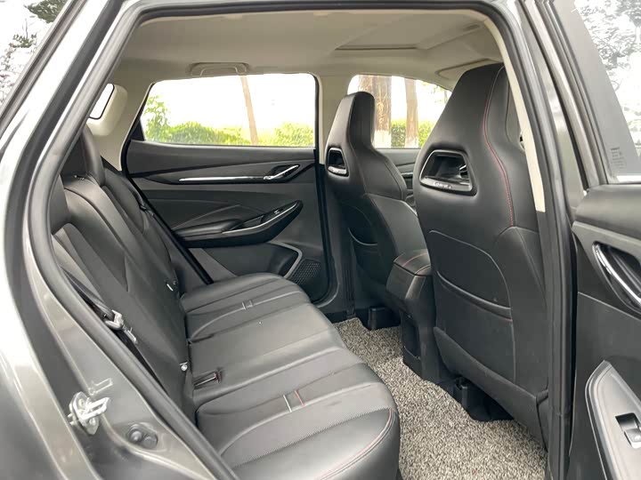 Фото 9 - Changan Oshan X5