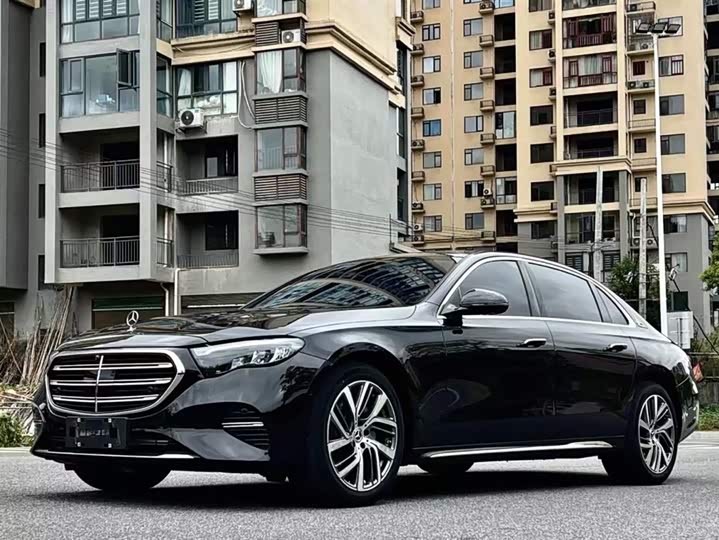 Photo 1 - Mercedes-Benz E-Class