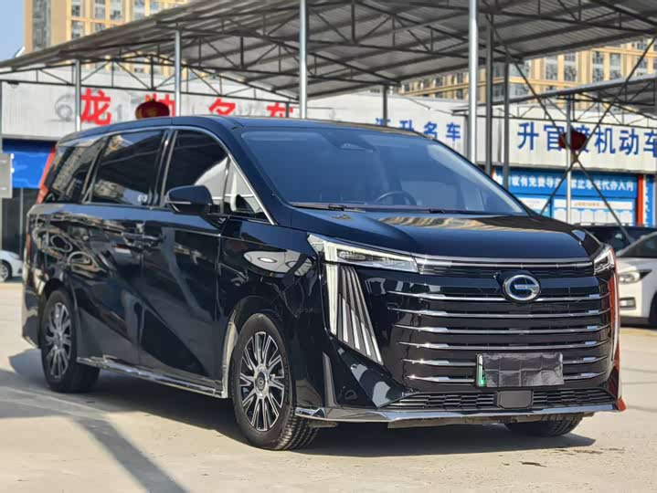 Фото 3 - GAC Trumpchi E9