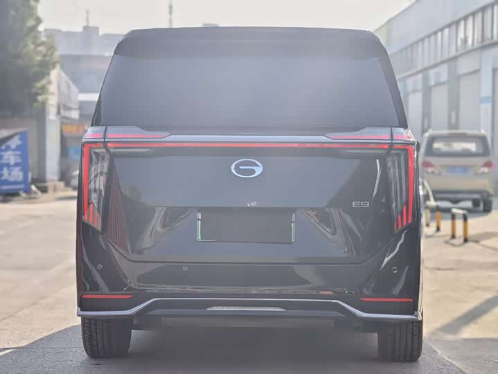 Фото 8 - GAC Trumpchi E9