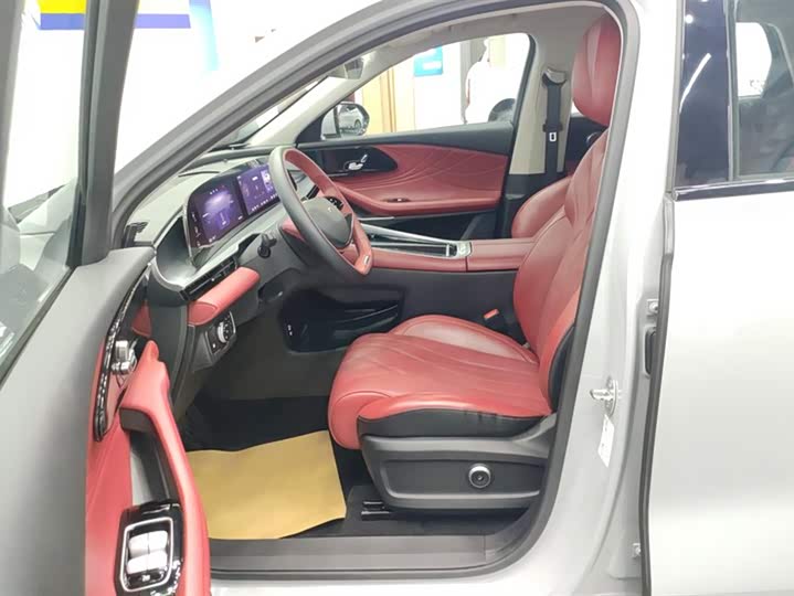 Photo 9 - Exeed RX C-DM Hybrid