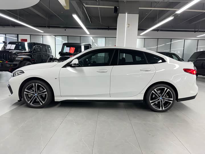 Фото 3 - BMW 2 Series