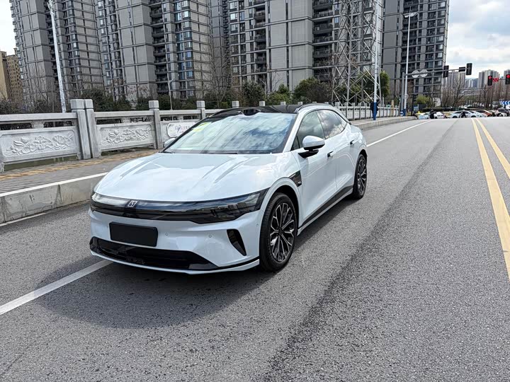 Фото 1 - Zeekr 007 GT