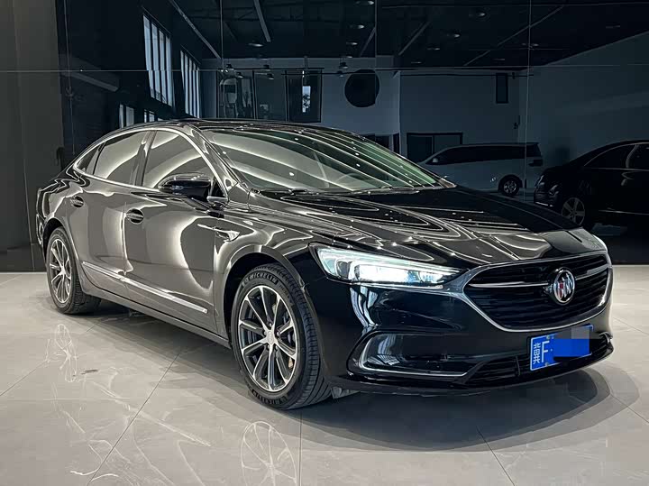 Фото 3 - Buick LaCrosse