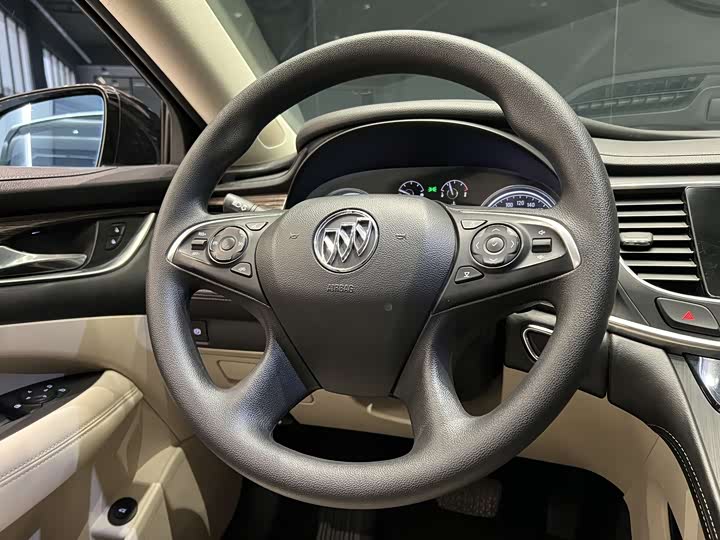 Фото 7 - Buick LaCrosse