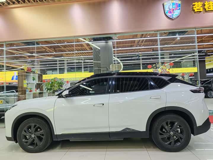 Фото 3 - Dongfeng Aeolus L7