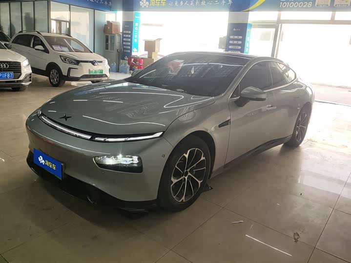 Фото 1 - XPeng P7