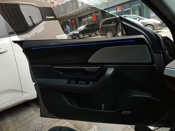 Фото 7 - XPeng P7