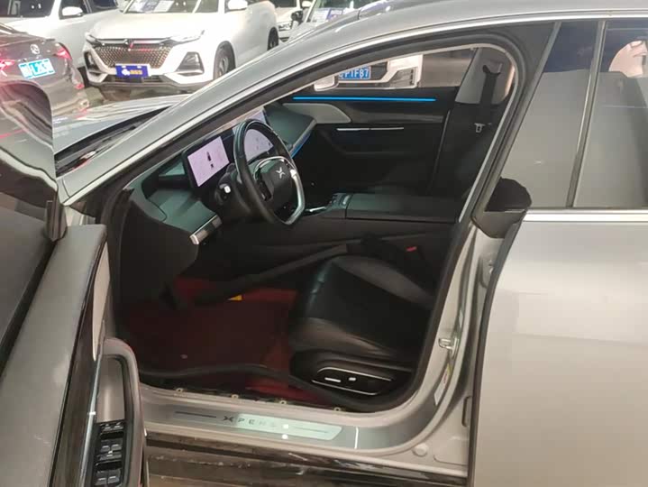 Фото 9 - XPeng P7