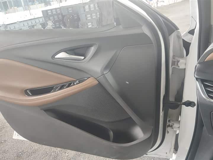 Фото 7 - Buick Verano