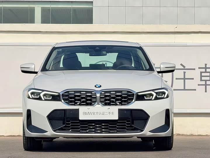 Фото 2 - BMW 3 Series