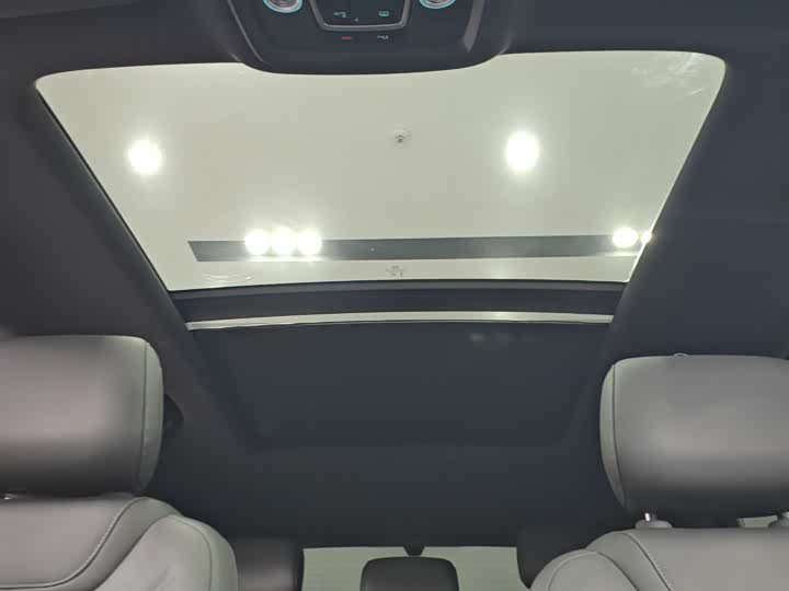 Фото 8 - BYD Song L DM-i Hybrid