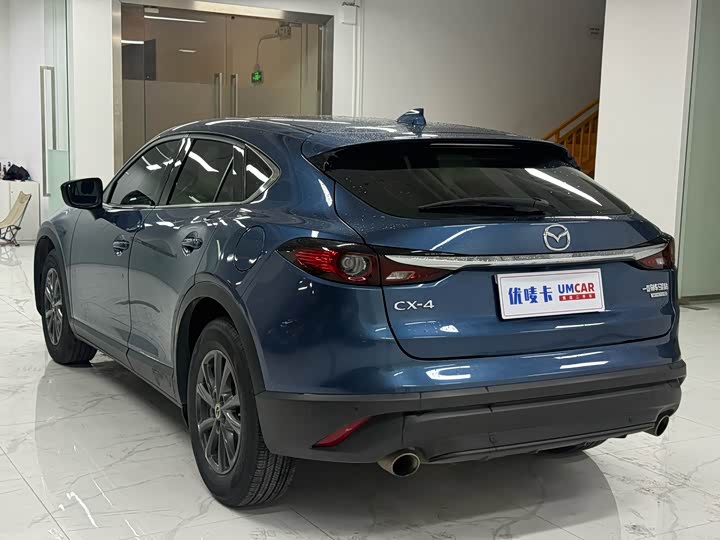 Фото 4 - Mazda CX-4