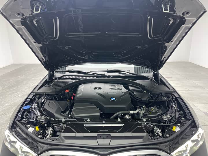 Фото 9 - BMW 3 Series