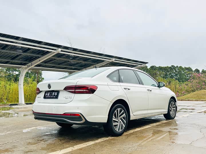 Фото 5 - Volkswagen Lavida