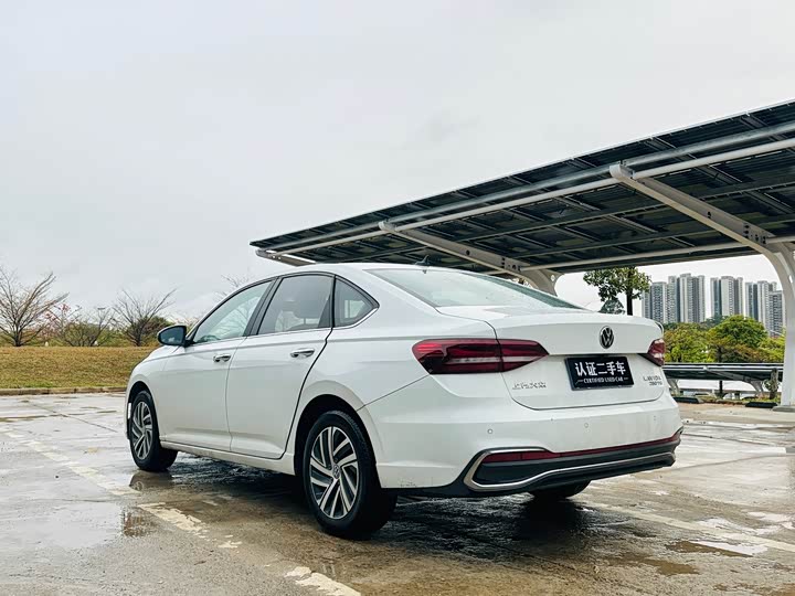 Фото 7 - Volkswagen Lavida