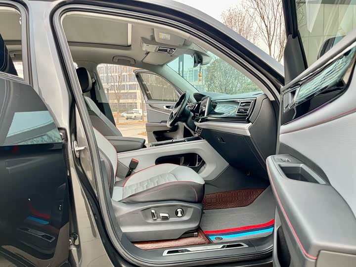 Фото 9 - Volkswagen Teramont X