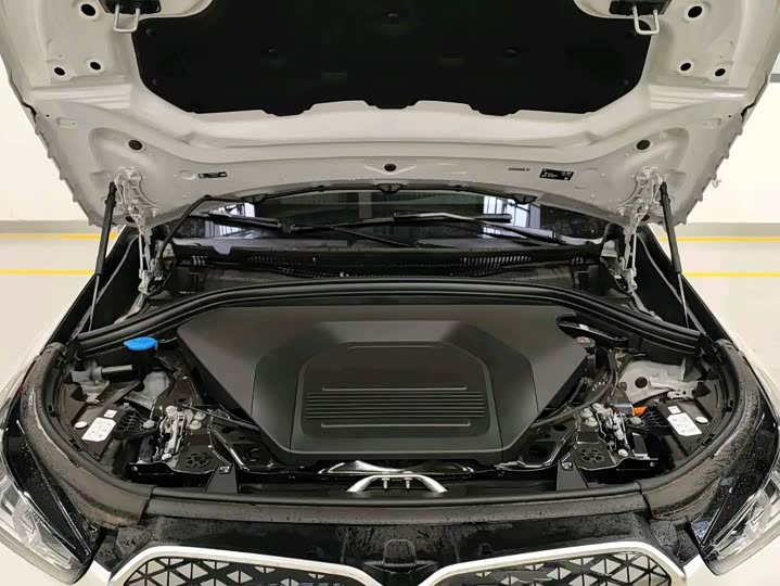 Фото 6 - BMW iX1