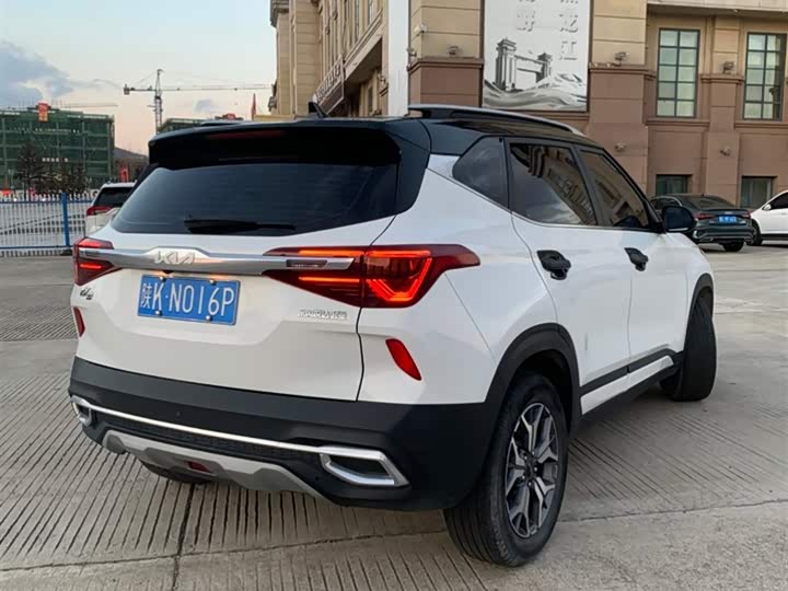 Фото 4 - Kia KX3