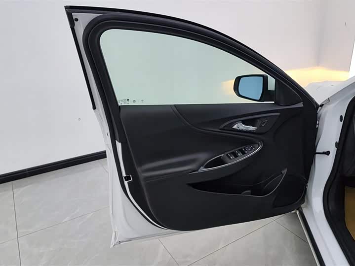 Фото 7 - Chevrolet Malibu XL