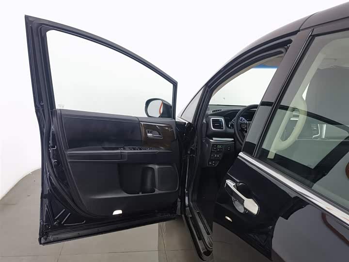 Фото 8 - Honda Odyssey