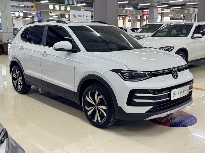 Фото 3 - Volkswagen Tharu