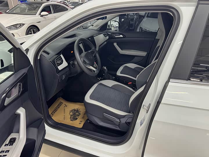 Фото 4 - Volkswagen Tharu