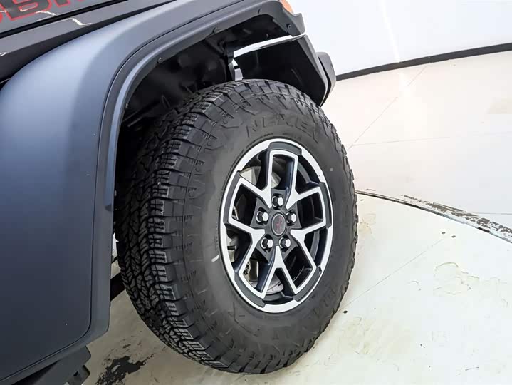 Фото 8 - Jeep Wrangler