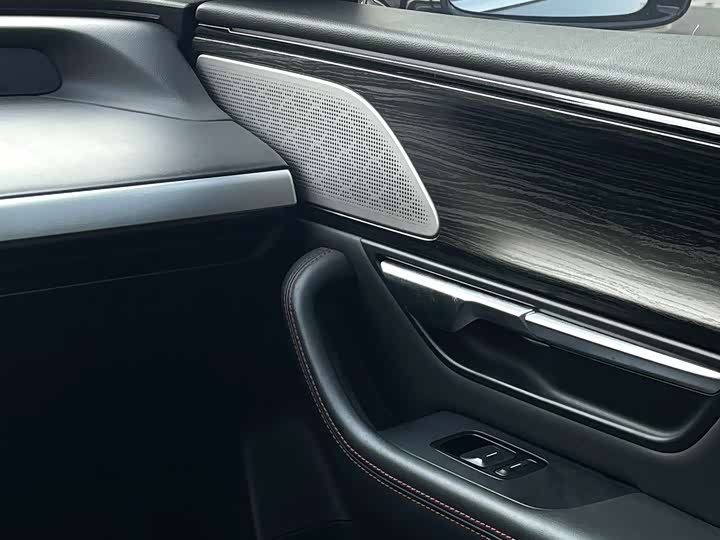 Фото 5 - XPeng P7