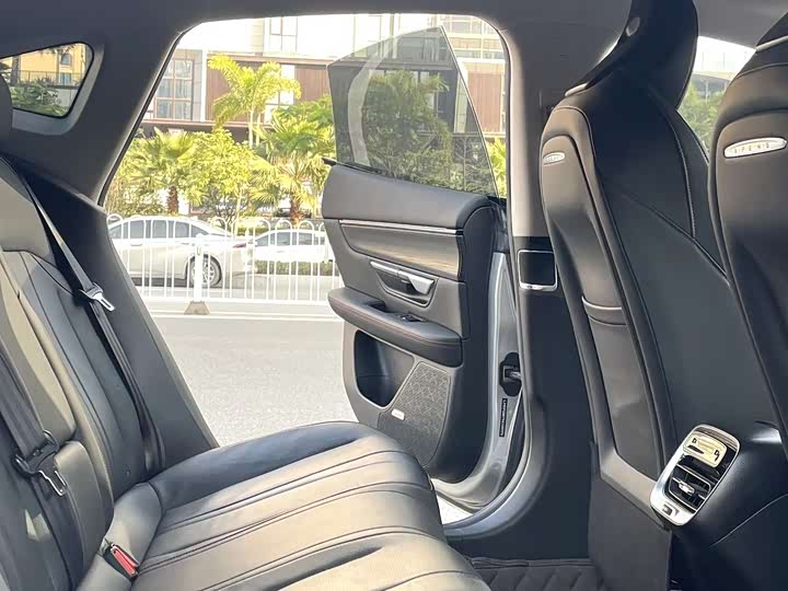 Фото 8 - XPeng P7