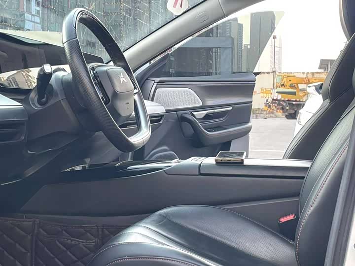 Фото 9 - XPeng P7