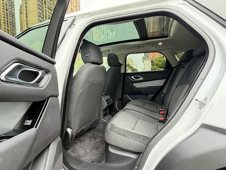 Фото 6 - Land Rover Range Rover Velar