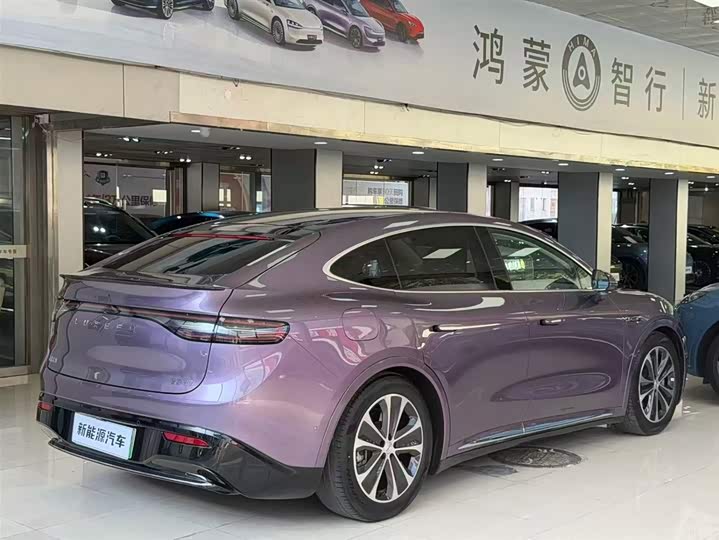 Фото 5 - Luxeed R7