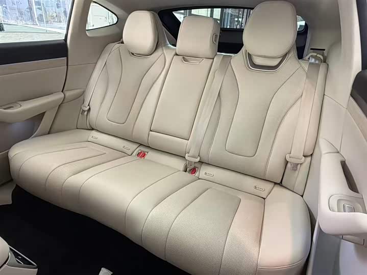 Фото 8 - Luxeed R7