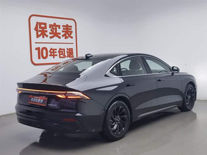 Фото 2 - Lincoln Z (Zephyr)