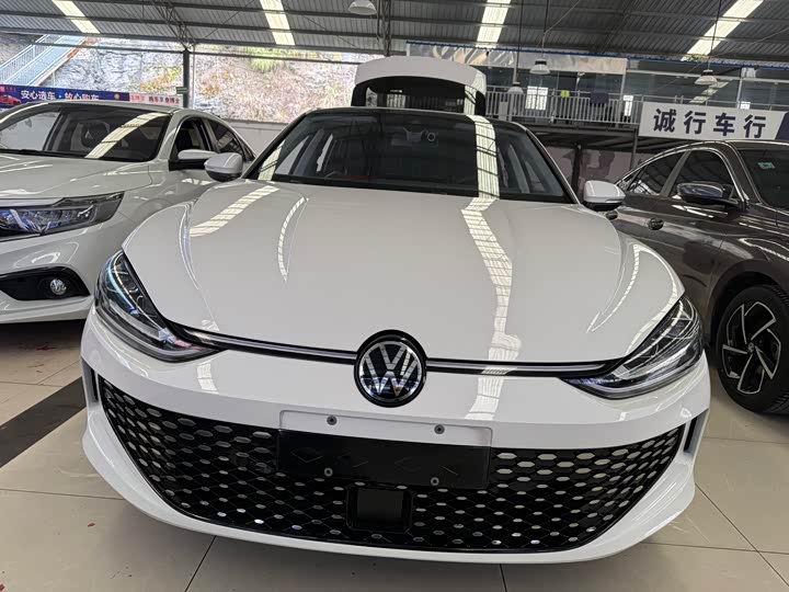 Фото 2 - Volkswagen Lamando L