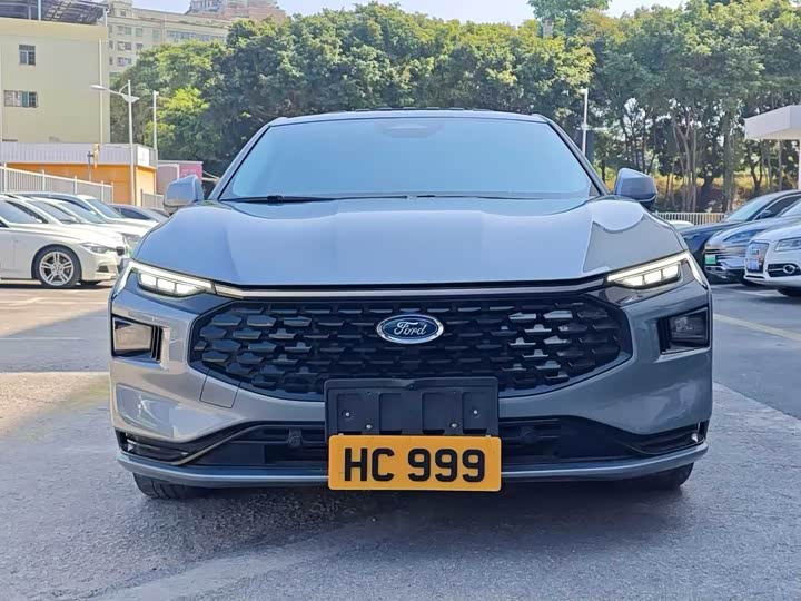 Фото 2 - Ford Mondeo