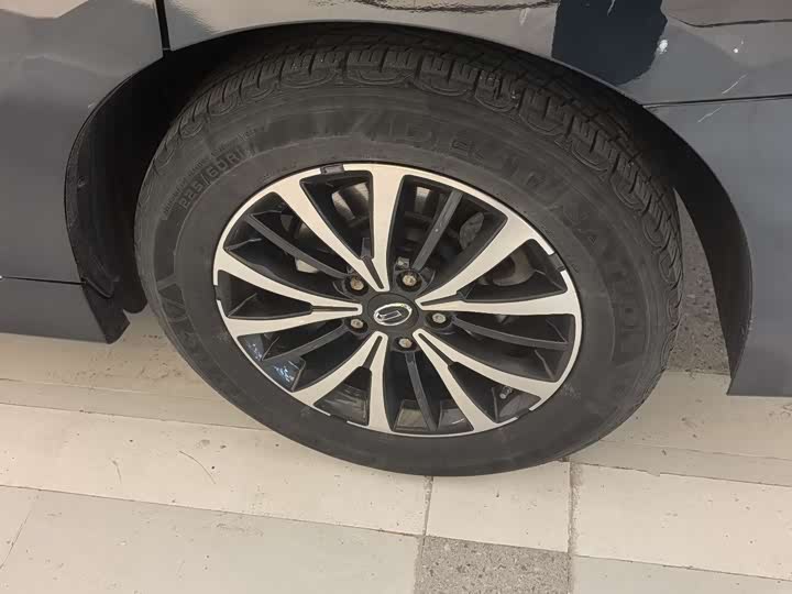 Фото 7 - GAC Trumpchi M8