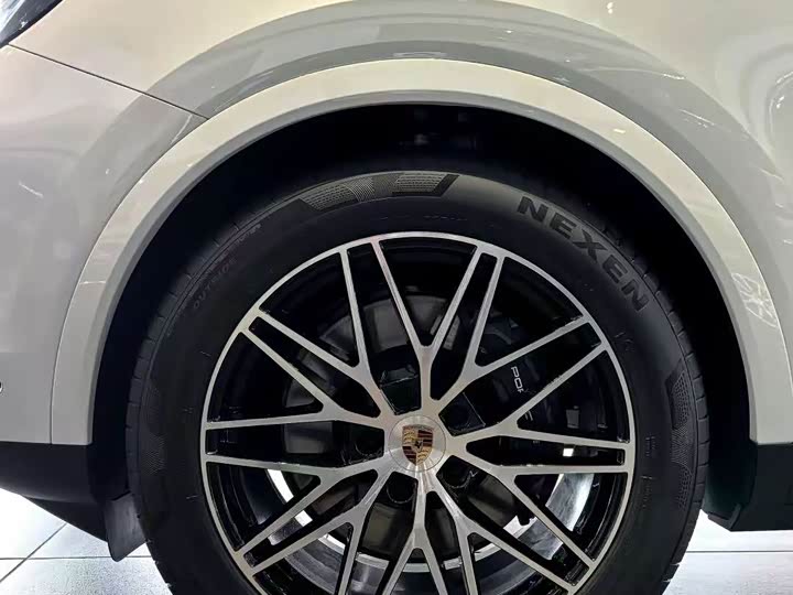 Фото 5 - Porsche Cayenne