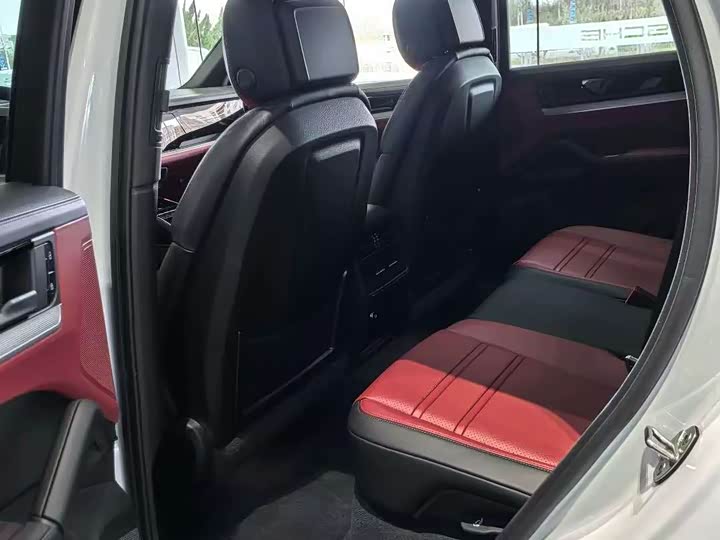 Фото 7 - Porsche Cayenne