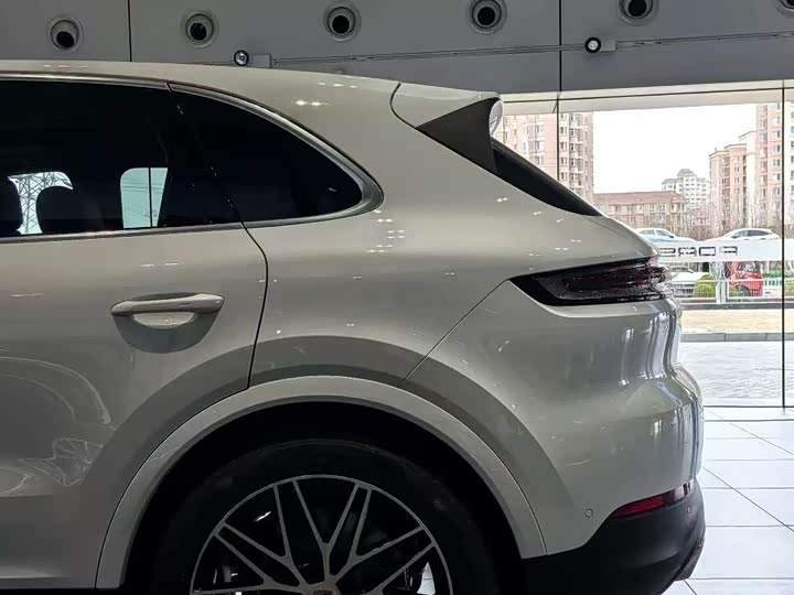 Фото 8 - Porsche Cayenne