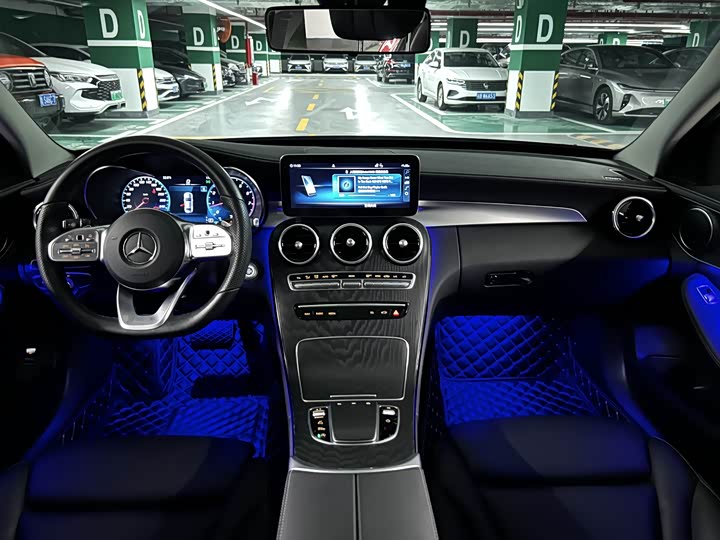 Фото 9 - Mercedes-Benz C-Class