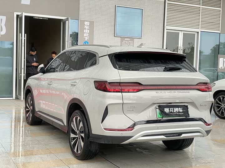 Photo 3 - BYD Song Plus Hybrid/EV