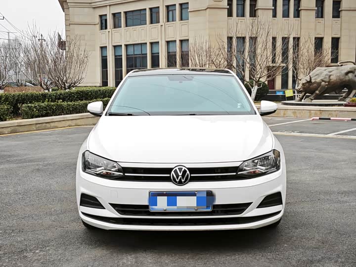 Фото 2 - Volkswagen Polo