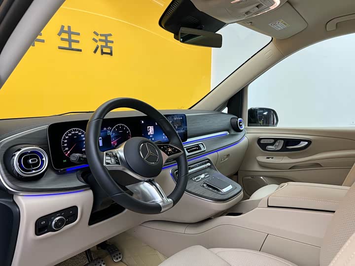 2024 Mercedes-Benz V-Class