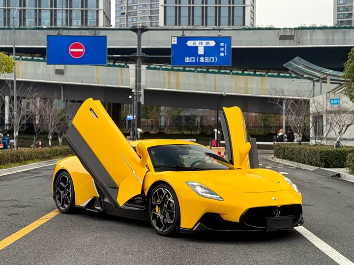 Фото 3 - Maserati MC20